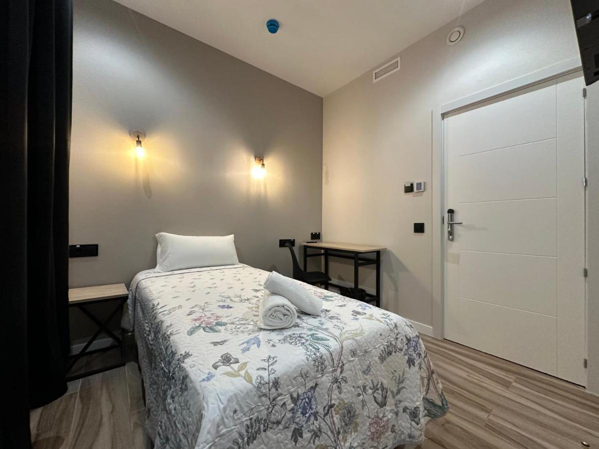 Cc Opera Suites 马德里 外观 照片