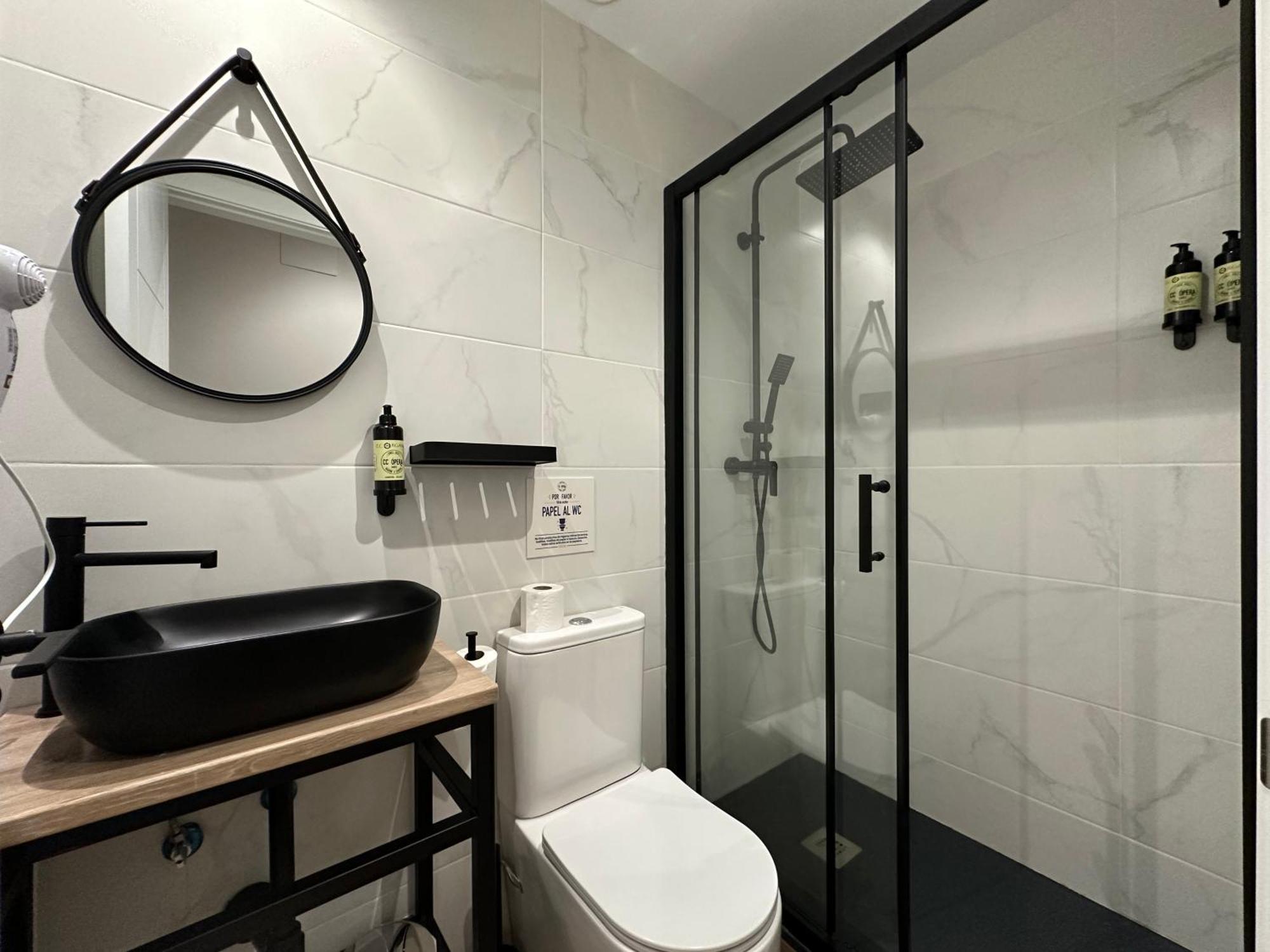 Cc Opera Suites 马德里 外观 照片