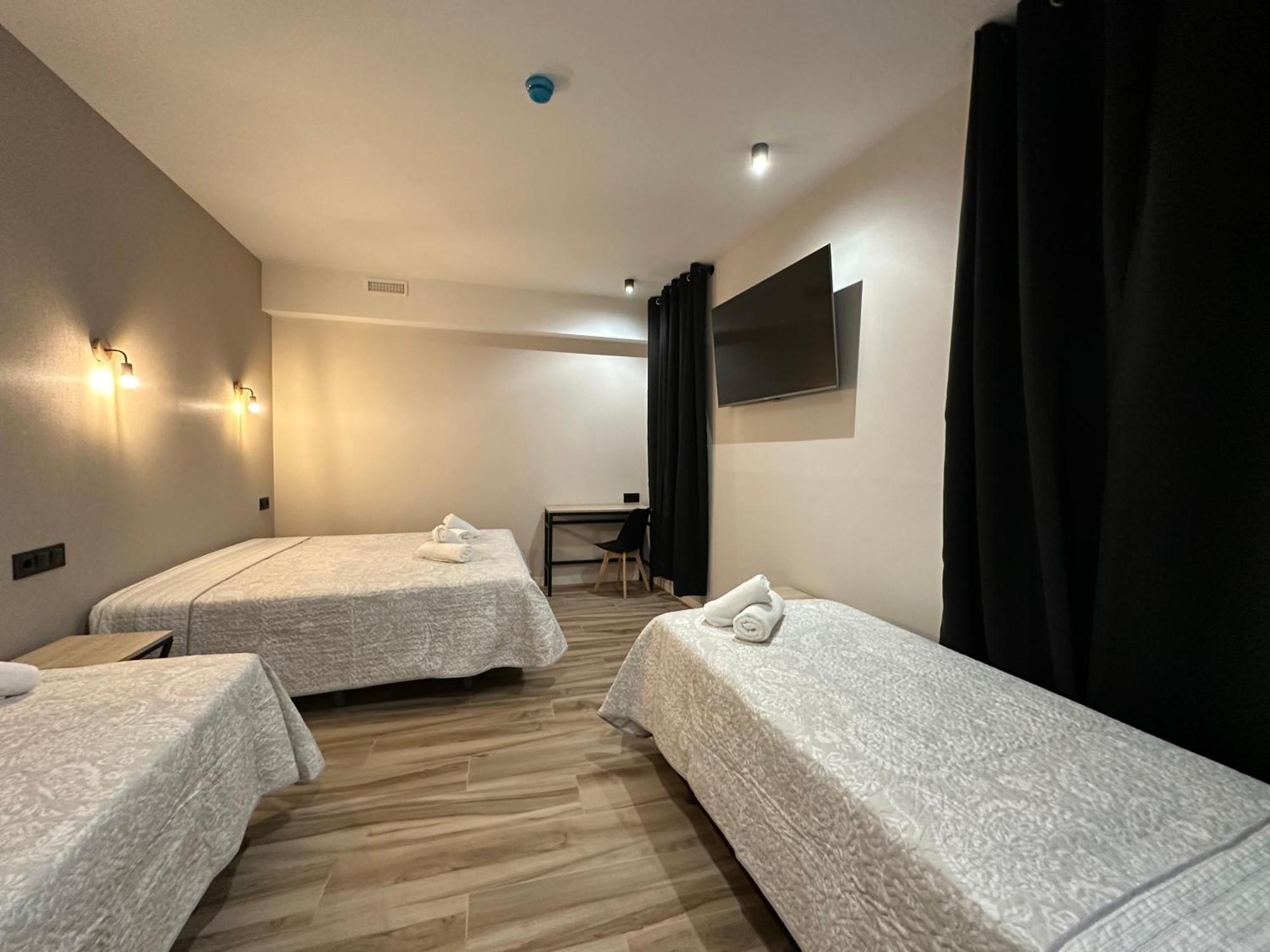 Cc Opera Suites 马德里 外观 照片