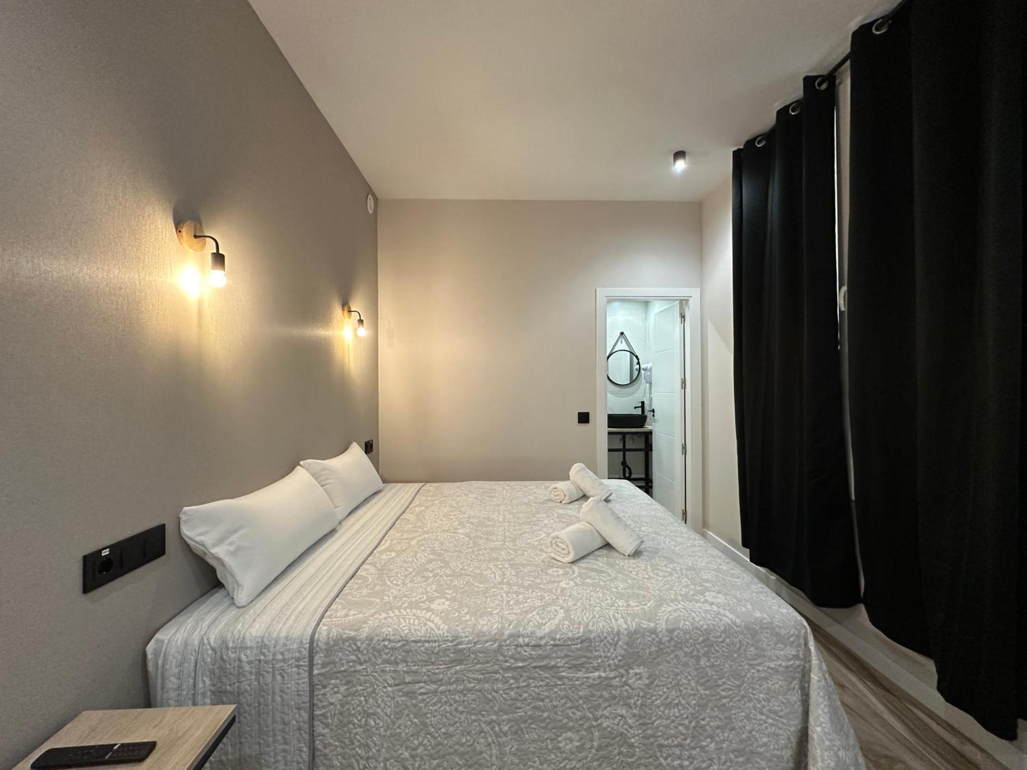 Cc Opera Suites 马德里 外观 照片