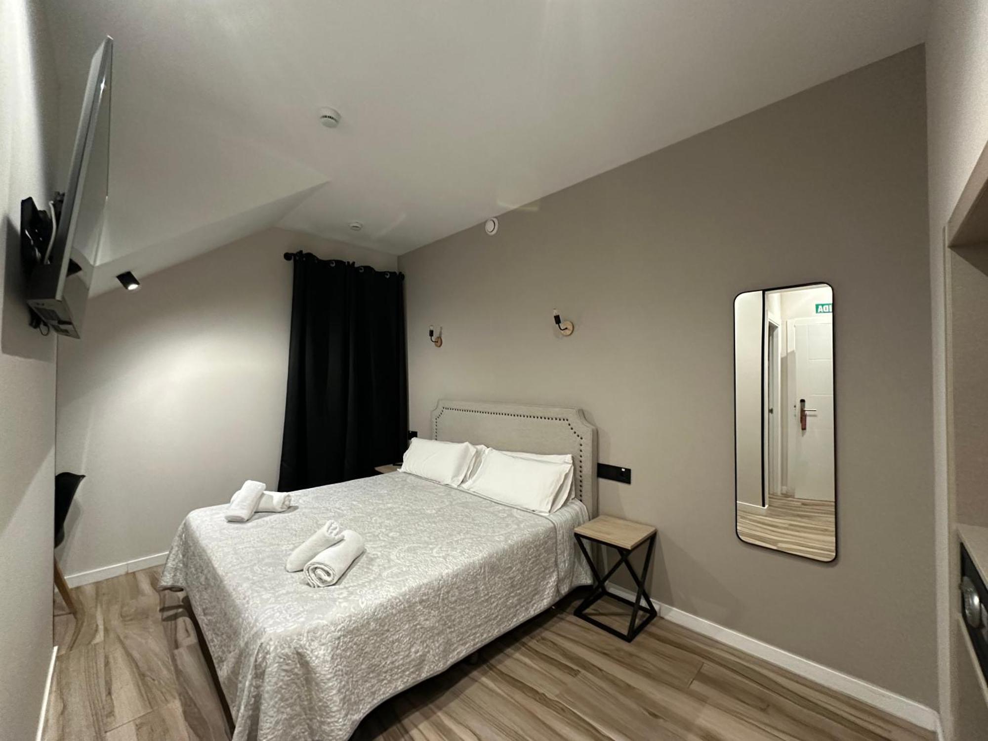Cc Opera Suites 马德里 外观 照片