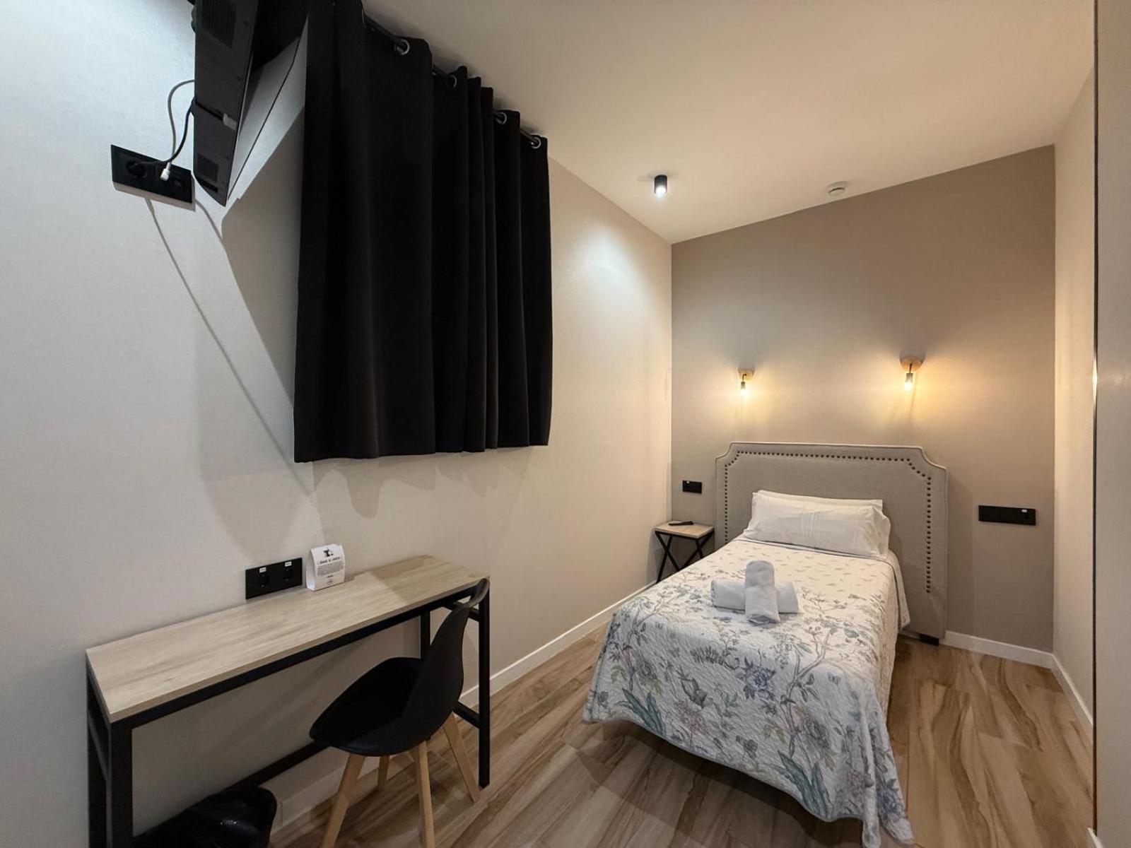 Cc Opera Suites 马德里 外观 照片