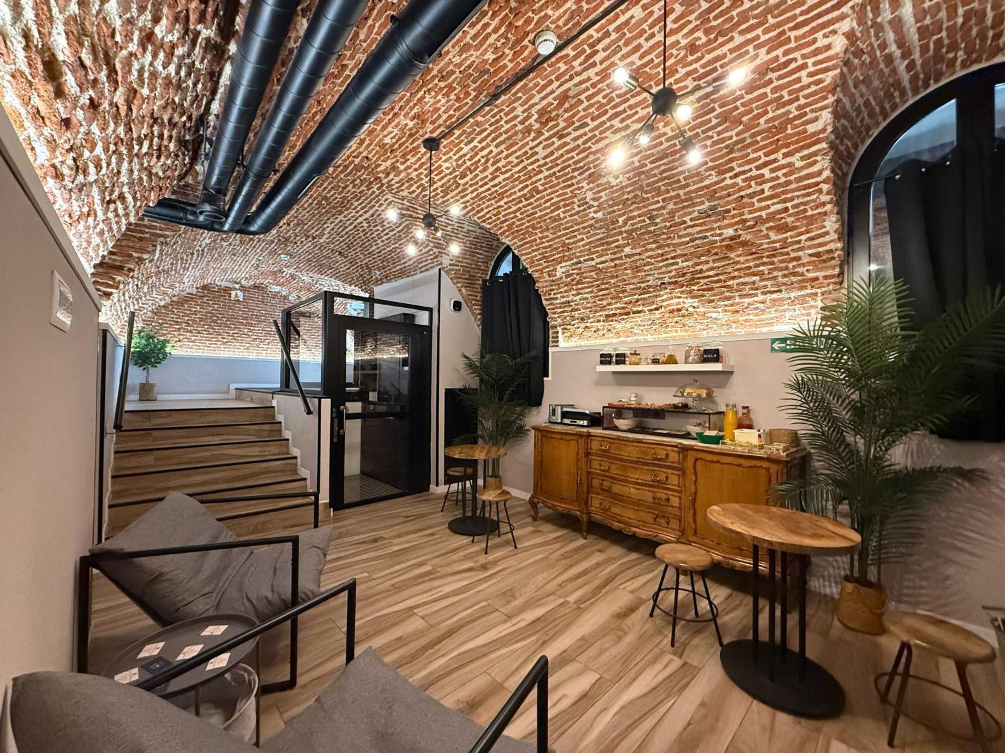 Cc Opera Suites 马德里 外观 照片