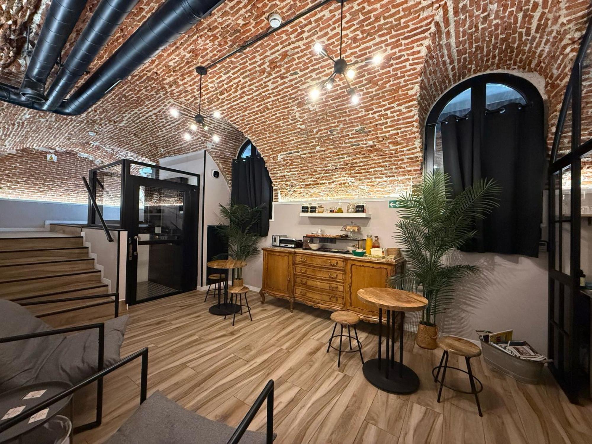 Cc Opera Suites 马德里 外观 照片